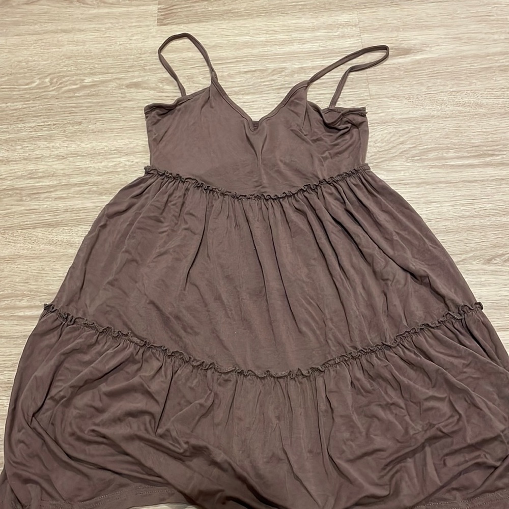 Brown flowy v-neck dress